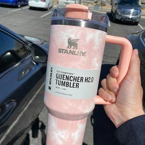 Stanley 40oz Flowstate Quencher H2.0 Tumbler Peach Tie Dye